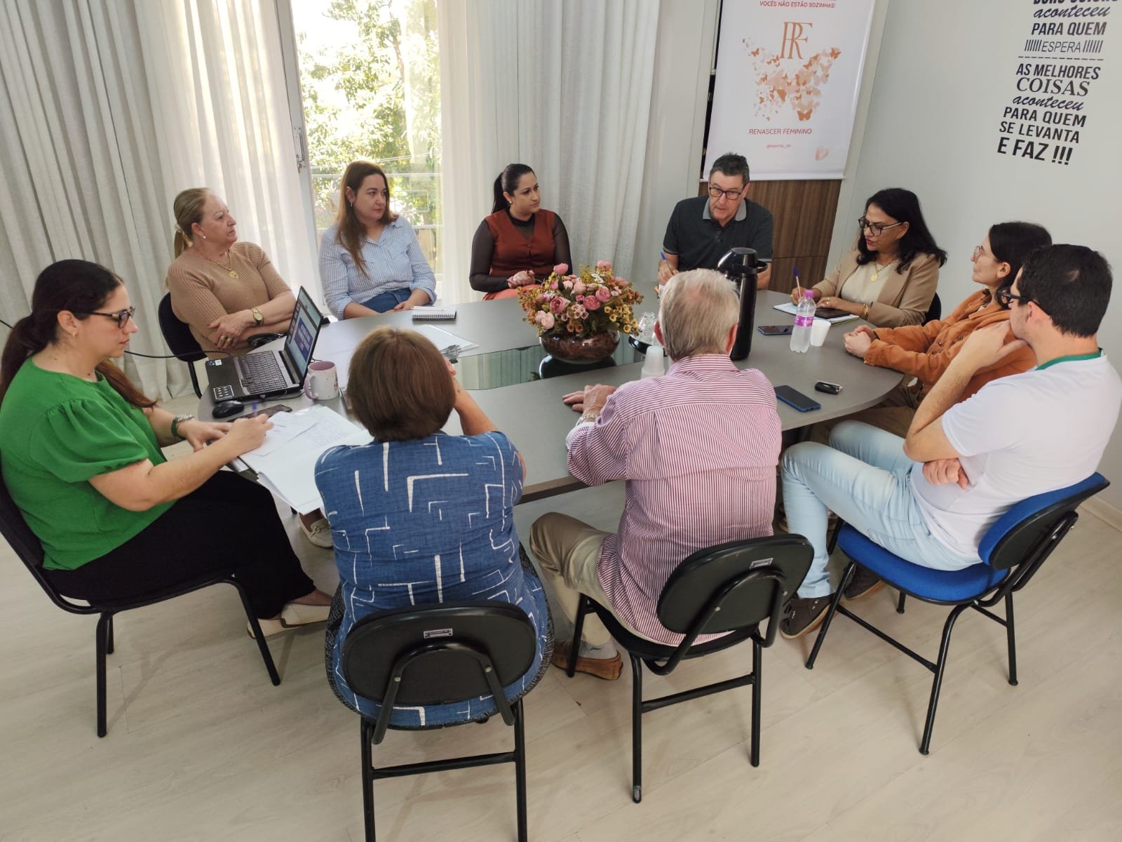 DOIS VIZINHOS REFORA COMPROMISSO COM OS IDOSOS E GARANTE QUALIDADE NAS INSTITUIES DE LONGA PERMANNCIA