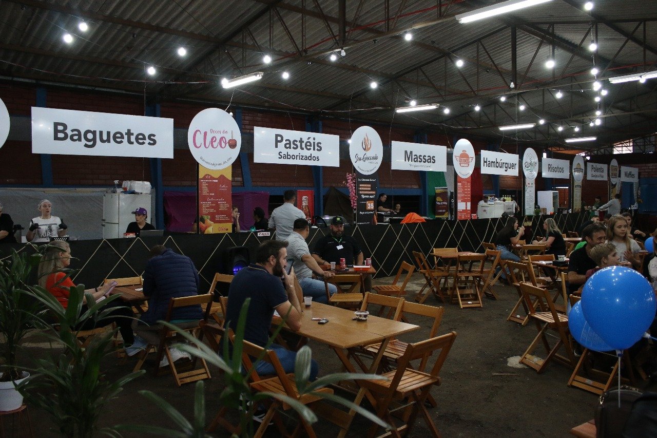 ESPAOS DE ALIMENTAO E BEBIDAS DA EXPOVIZINHOS SERO COMERCIALIZADOS EM SETEMBRO