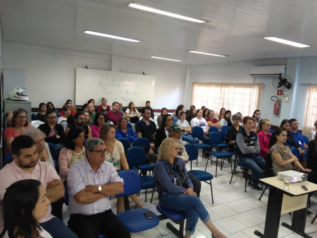 Xiii Conferncia Municipal de Assistncia Social - Assistncia Social, Direito do Povo Com Financiamento Pblico e Controle Social.