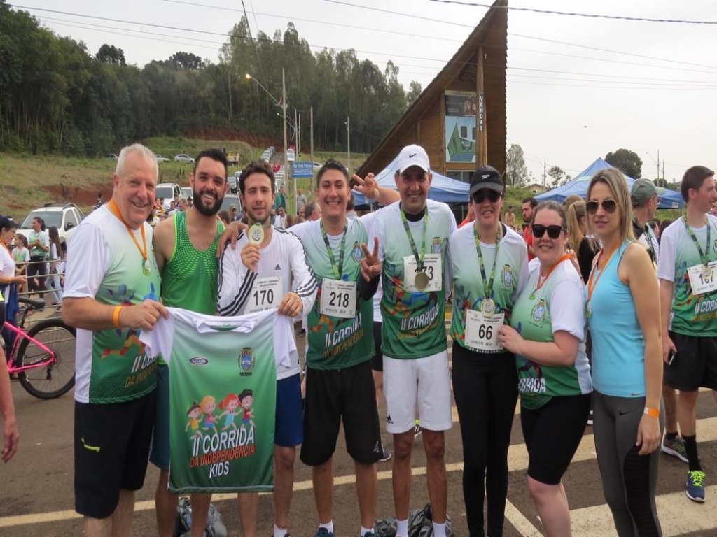 Corrida da Independncia Rene Cerca de 500 Atletas de Vrios Nveis Em Dois Vizinhos.