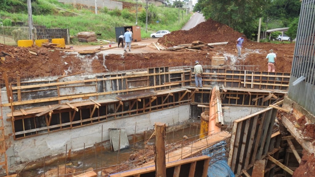 Obras na Ponte da Zacarias de Vasconcelos Prosseguem