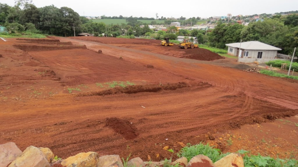 Construtora Itagiba Realiza Terraplanagem e Patamarizao do Projeto Casa da Gente Ii