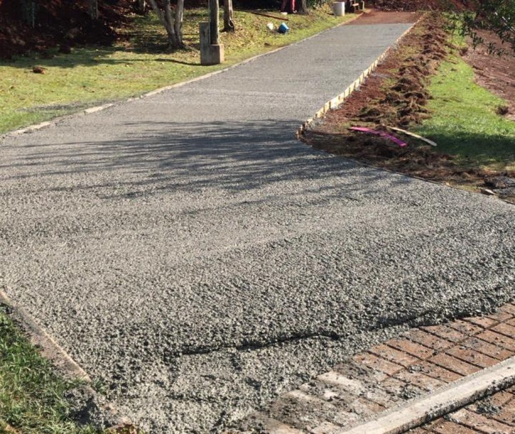 Obras de Melhorias no Lago Dourado Prosseguem