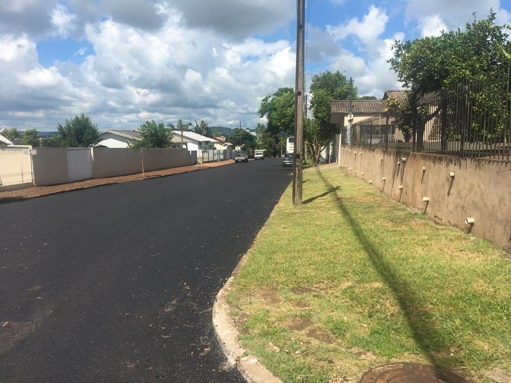 Prefeitura Realiza Recapeamento Asfltico Em Ruas da Cidade