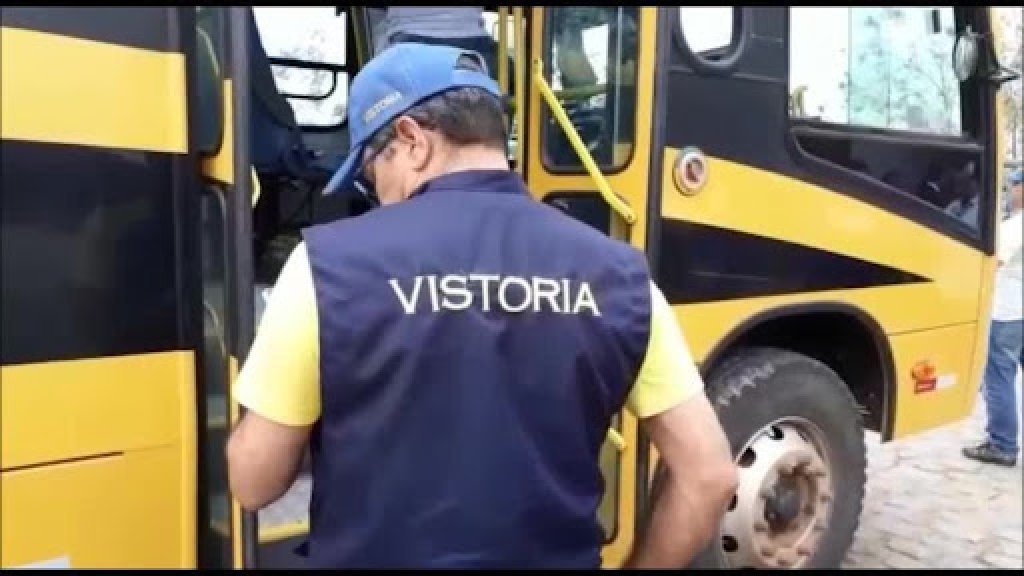 Veculos do Transporte Escolar Prprios e Terceirizados Passaro por Vistoria.