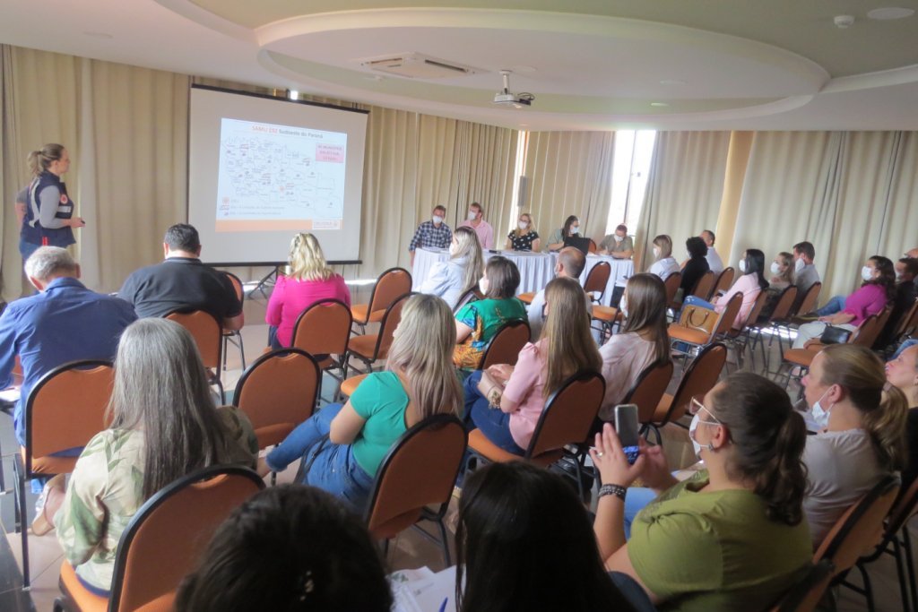 Municpio de Dois Vizinhos  Sede de Reunio do Cresems (conselho Regional de Secretrios Municipais de Sade)