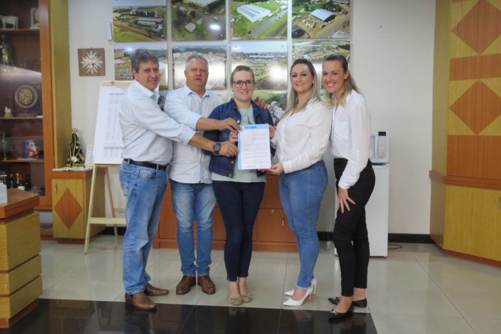 Lei Municipal Autoriza a Presena de Doulas na Rede Pblica do Municpio