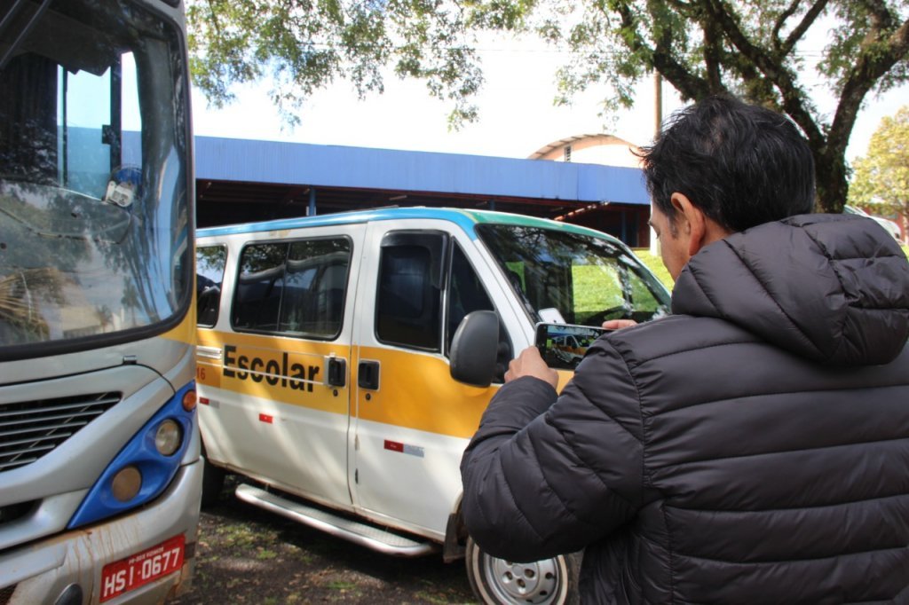 Veculos do Transporte Escolar Prprios e Terceirizados Passaro por Vistoria.