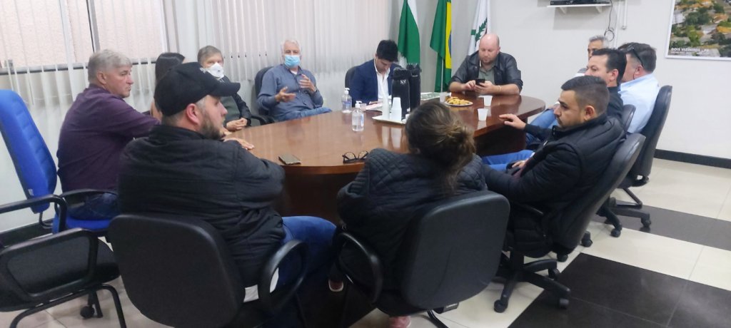 Engenheiros da Ufpr e do Sedu Realizam Estudos Sobre a Obra Asfaltica Que Liga o Municipio a Comunidade de So Francisco do Bandeira