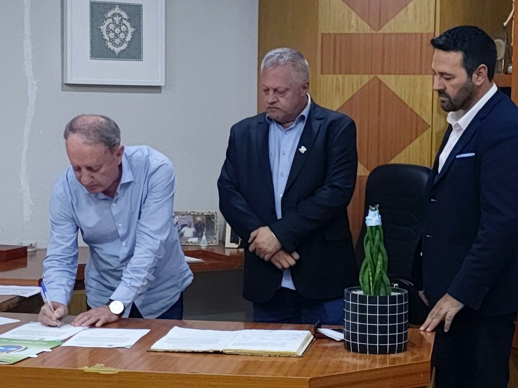 Prefeito Carlinhos Turatto Reassume a Prefeitura Aps Perodo de Frias