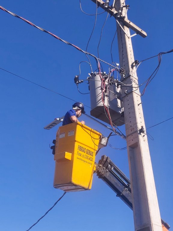 Parque Industrial i Recebe a Segunda Etapa da Revitalizao na Iluminao Pblica