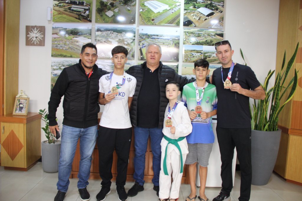 Dois Vizinhos Conquista Vaga na Seleo Paranaense de Taekwondo.