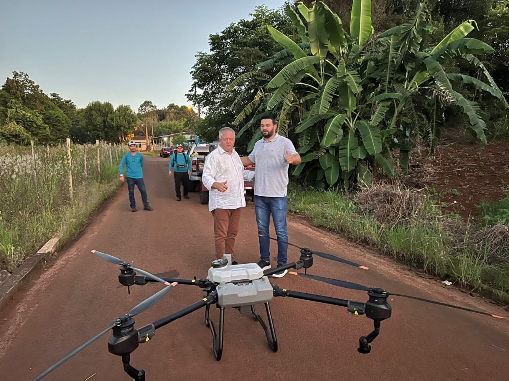 Drone Agrcola  Nova Arma Contra a Dengue Em Dois Vizinhos